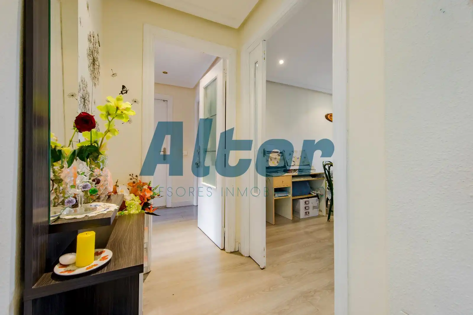 Flat for sale in Madrid  with Air Conditioner, Heating and Storage room