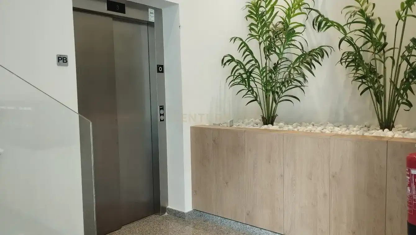 Pis en venda en Irun  amb Rentadora, Microones i Balcó