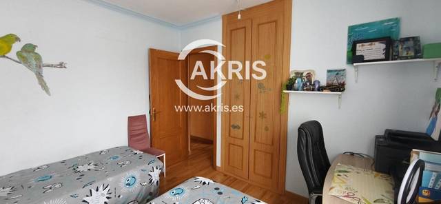 Piso en Venta en Calle Licinio de la Fuente en Recas