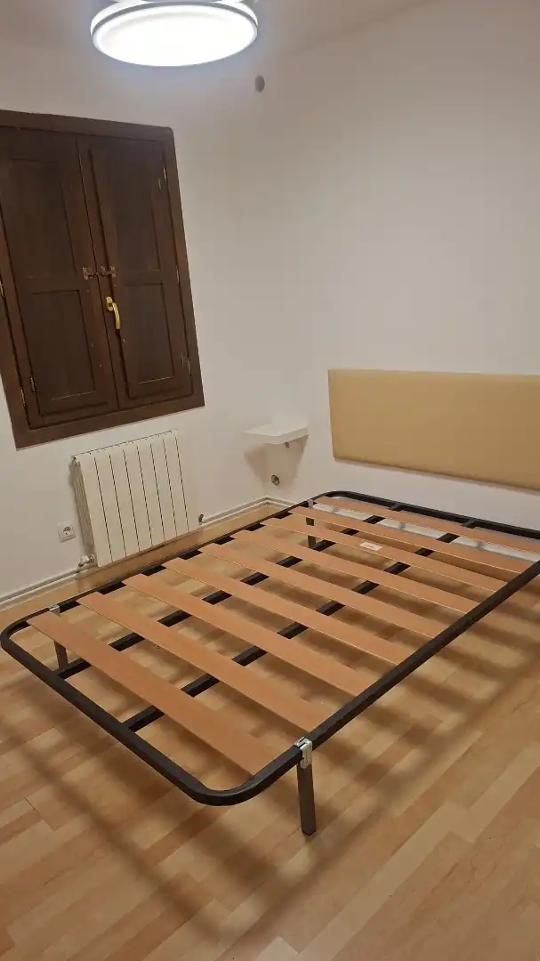 Schlafzimmer von Wohnung zur Miete in Zaragoza mit Heizung, Möbliert und Ofen