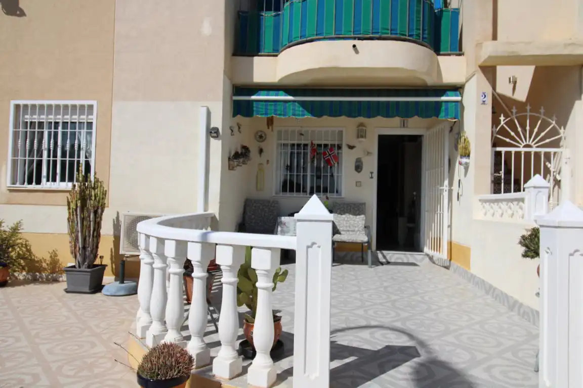Casa o chalet en venta en Calle Rodrigo, Zona Carrefour - Urbanizaciones