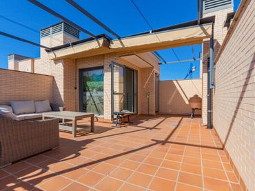 Attique avec piscine à vendre à El Bercial
