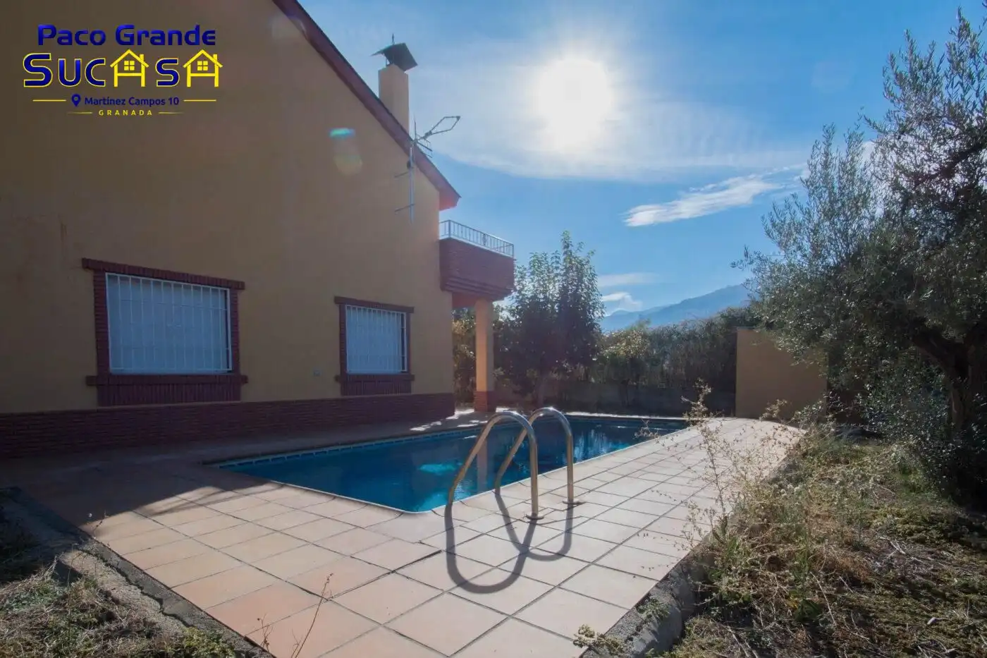 Vista exterior de Casa o chalet en venta en Güéjar Sierra con Jardín privado, Terraza y Piscina