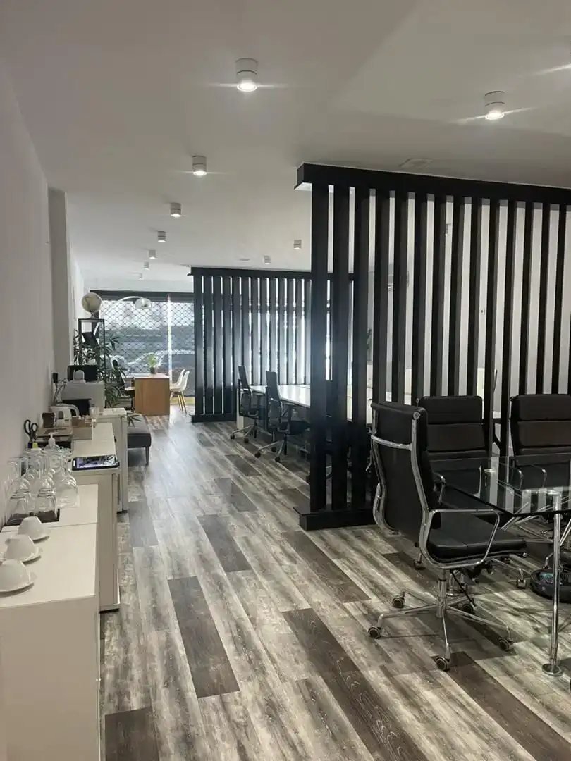 Office for rent in Estepona  with Air Conditioner and Furnished