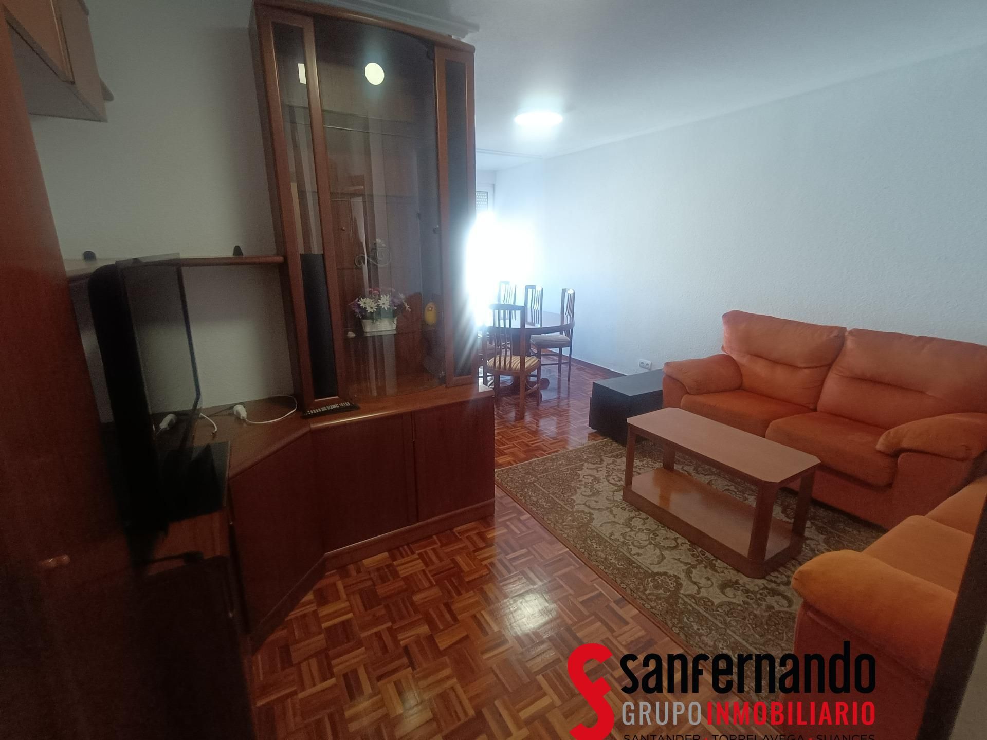 Sala de estar de Piso de alquiler en Santander con Calefacción, Parquet y Amueblado
