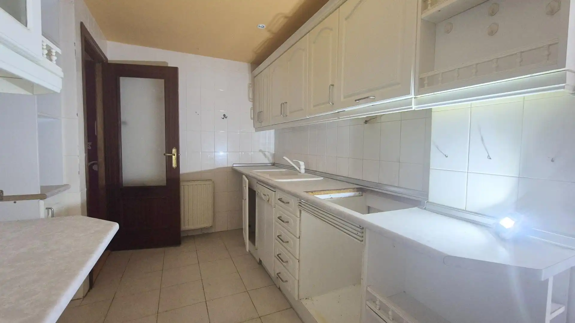 Cocina de Piso en venta en Béjar con Calefacción y Balcón