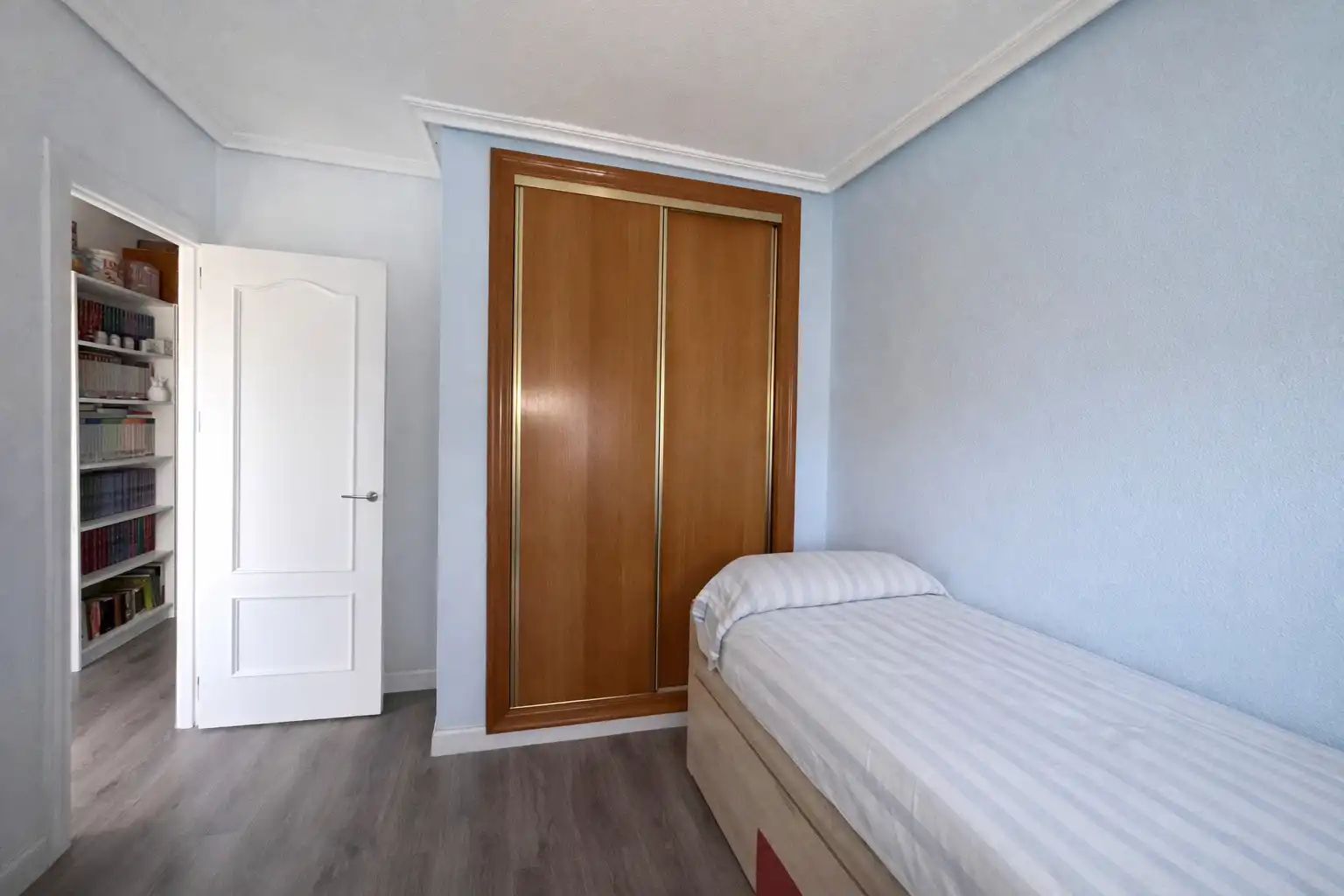 Habitación de Casa adosada en venta en Cartagena con Aire acondicionado, Calefacción y Jardín privado