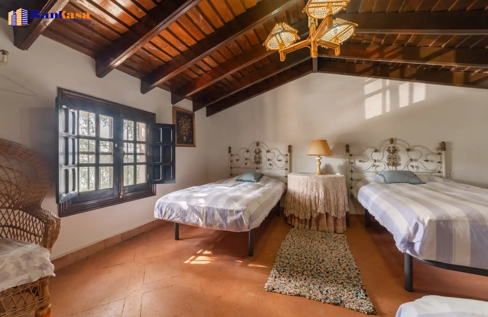 Dormitori de Casa o xalet en venda en Cortes de la Frontera amb Calefacció, Jardí privat i Moblat