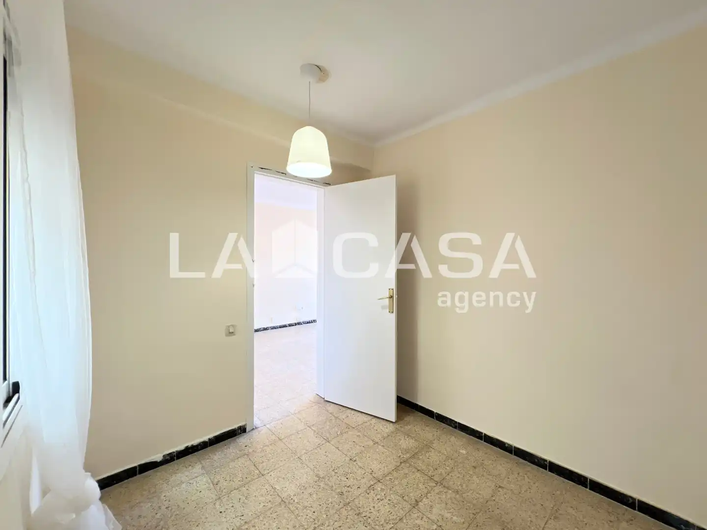 Flat for sale in Salut - Lloreda