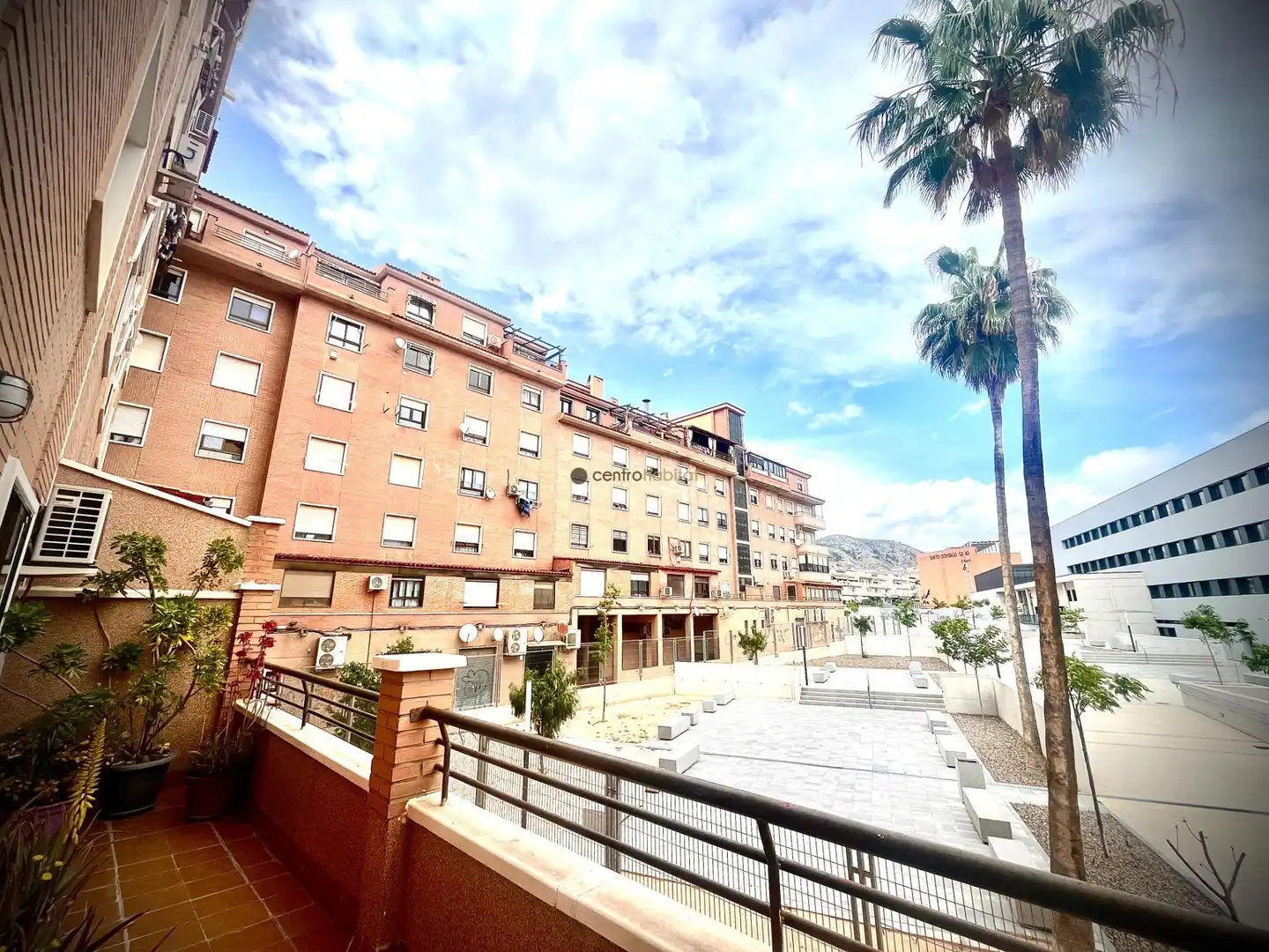 Vista exterior de Piso en venta en Petrer con Aire acondicionado, Terraza y Trastero