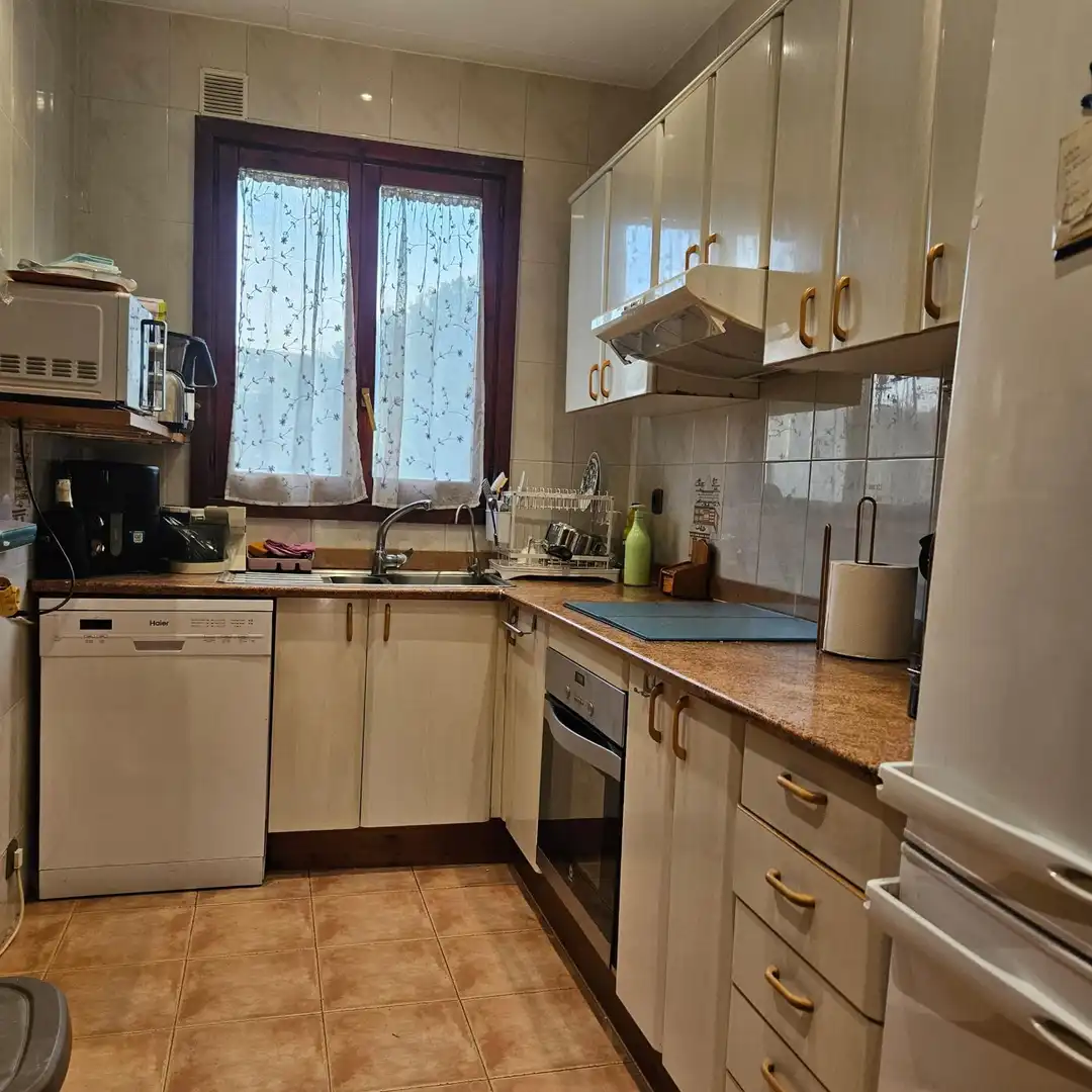 Cuina de Casa o xalet en venda en Vallirana amb Aire condicionat, Calefacció i Jardí privat