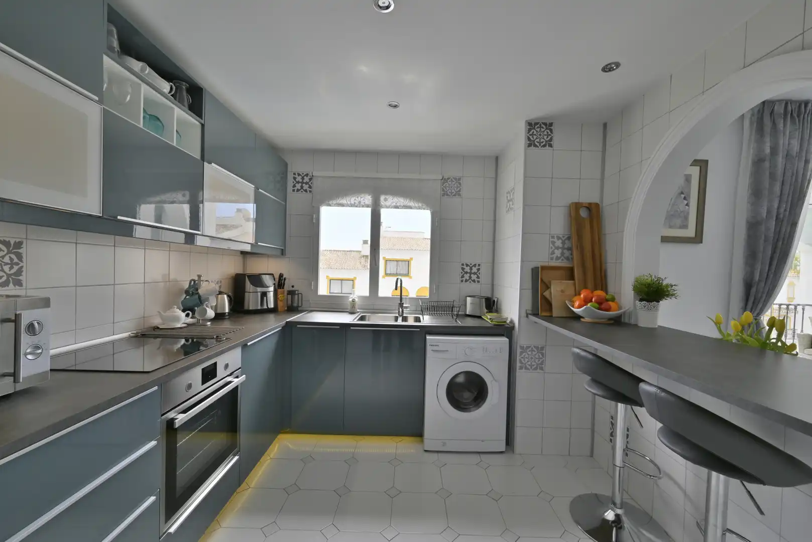 Cuina de Apartament en venda en Mijas amb Aire condicionat, Terrassa i Piscina