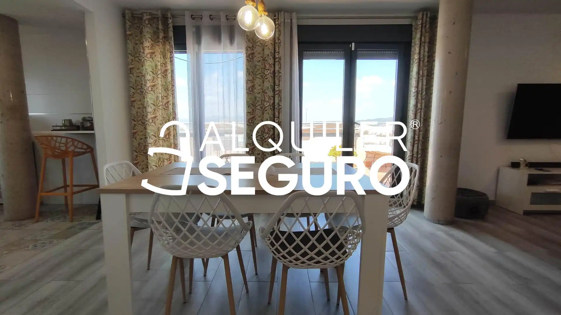 Esszimmer von Dachboden zur Miete in Sagunto / Sagunt mit Klimaanlage, Terrasse und Abstellraum