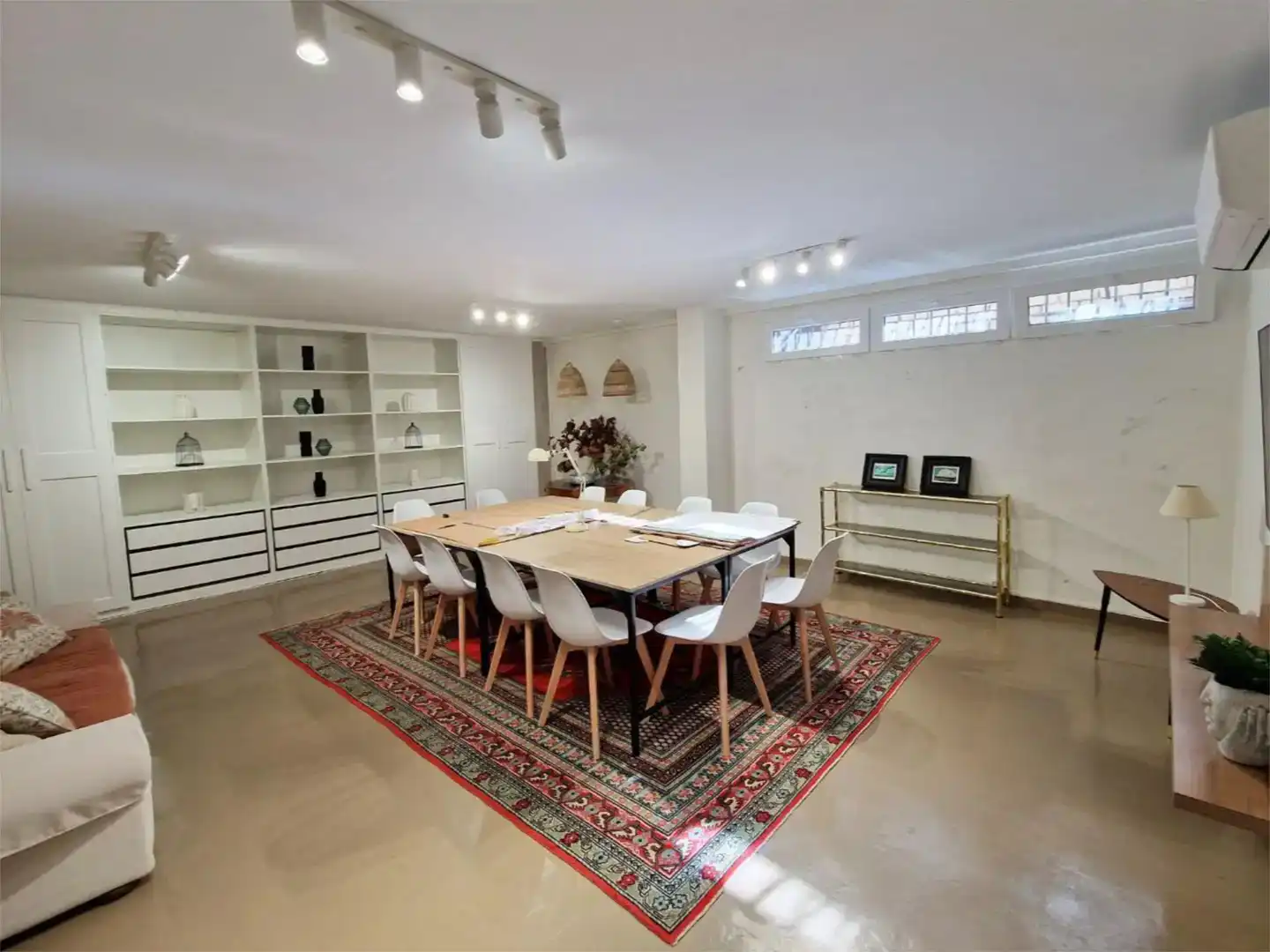 Comedor de Casa o chalet para compartir en Madrid con Aire acondicionado, Jardín privado y Parquet