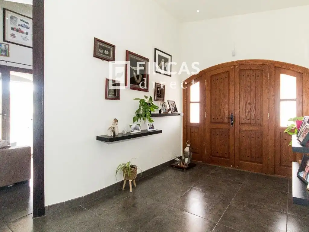 Finca rústica en venda a V6P8+CX, Cretas