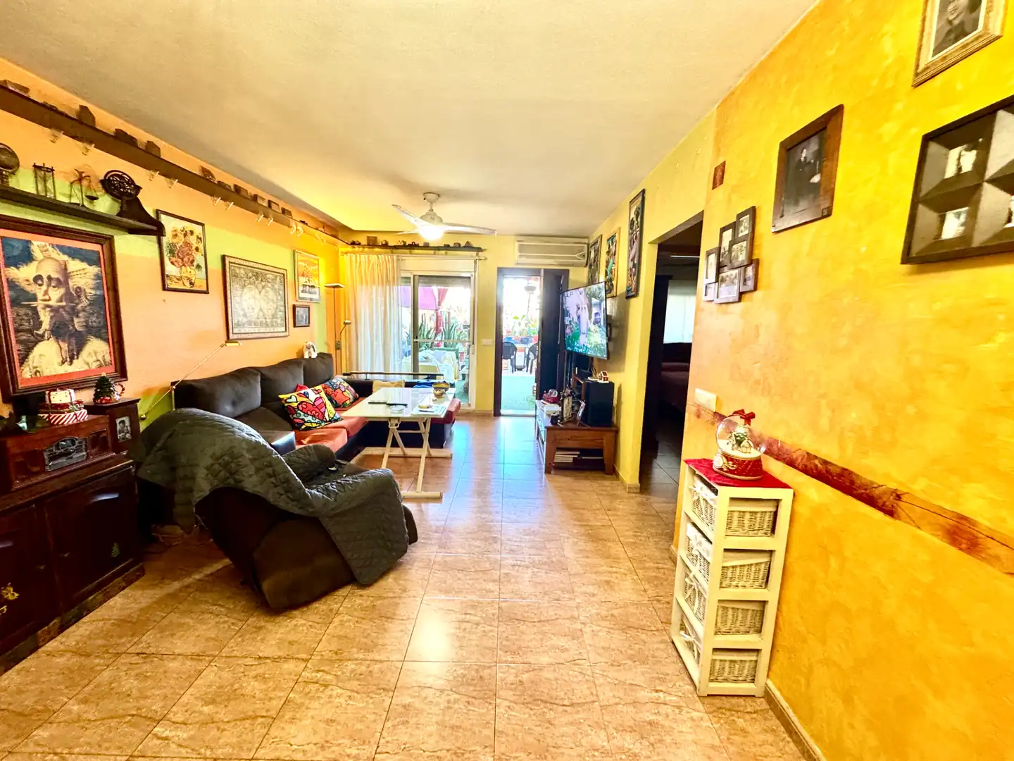 Living room of Ground floor for sale in El Ejido  with Air Conditioner, Private garden and Terrace