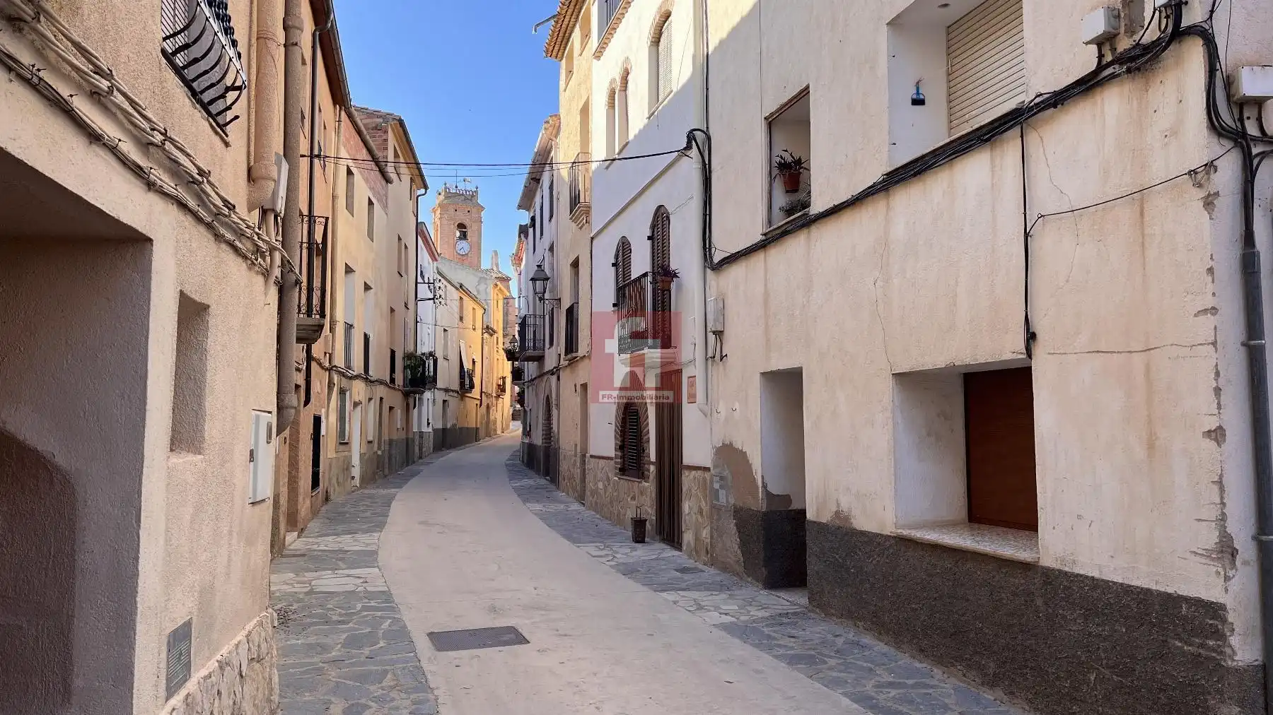 Vista exterior de Casa o xalet en venda en El Molar (Tarragona) amb Calefacció, Traster i Balcó