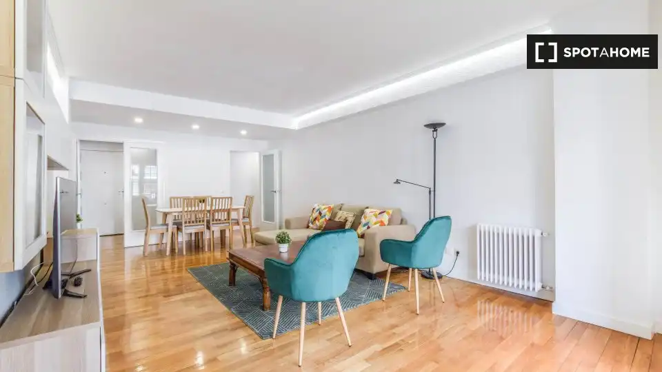 Piso con terraza en alquiler en Barrio de Salamanca