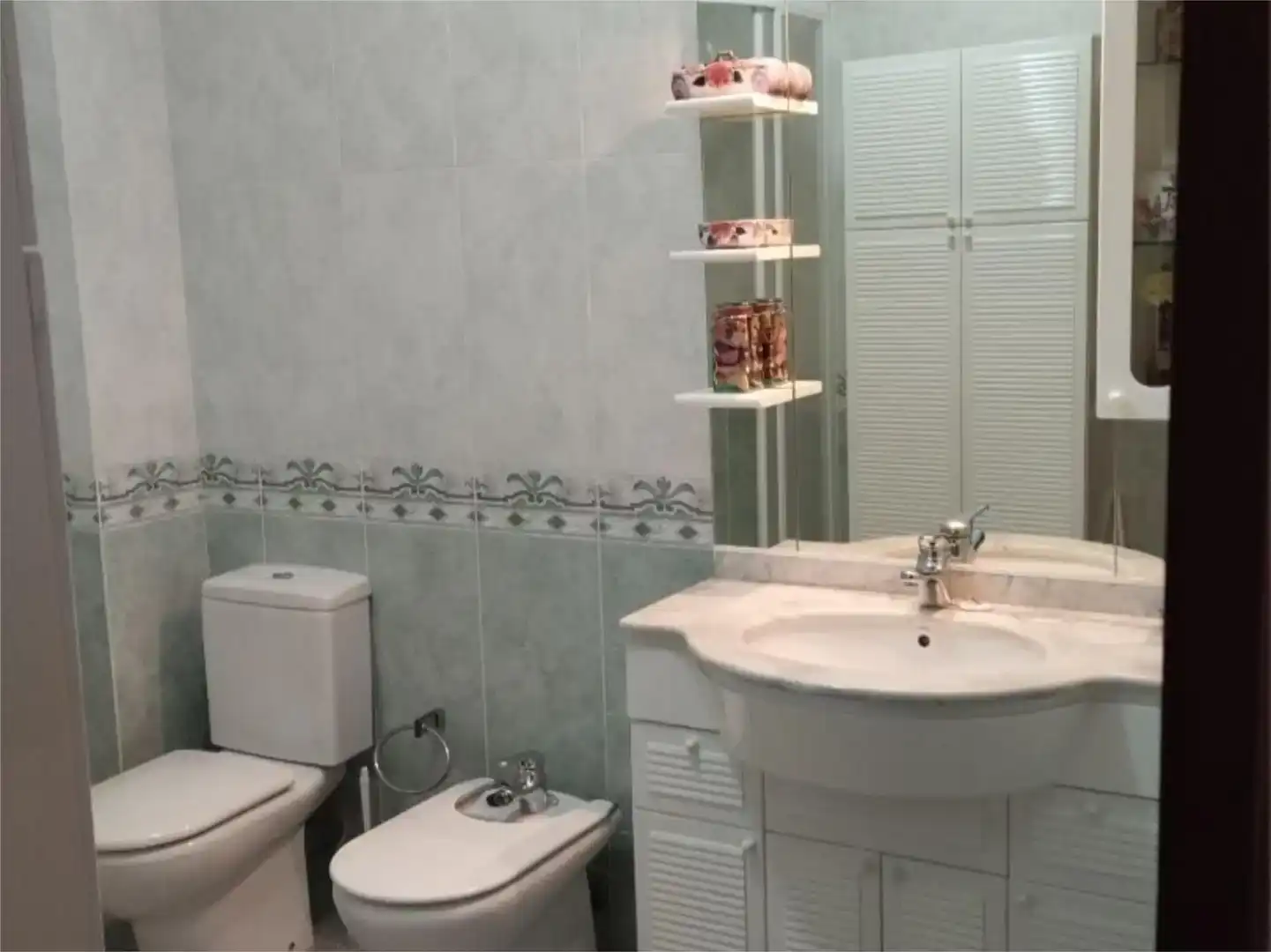 Badezimmer von Wohnung zum Verkauf in Mugardos mit Balkon
