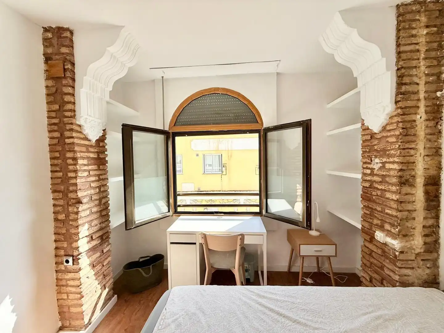 Bedroom of Flat for rent in Valencia  with Air Conditioner, Parquet flooring and Terrace