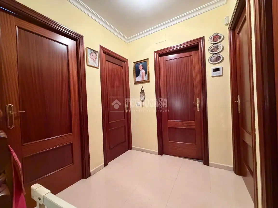 Casa adosada en venta en La Rinconada con Aire acondicionado y Calefacción