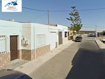 Casa en venda a Calle PICOS DE EUROPA (SV)