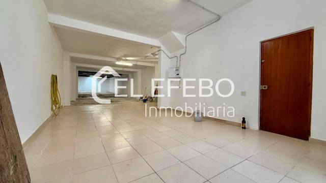 Local comercial en Alquiler en Cueva de Menga