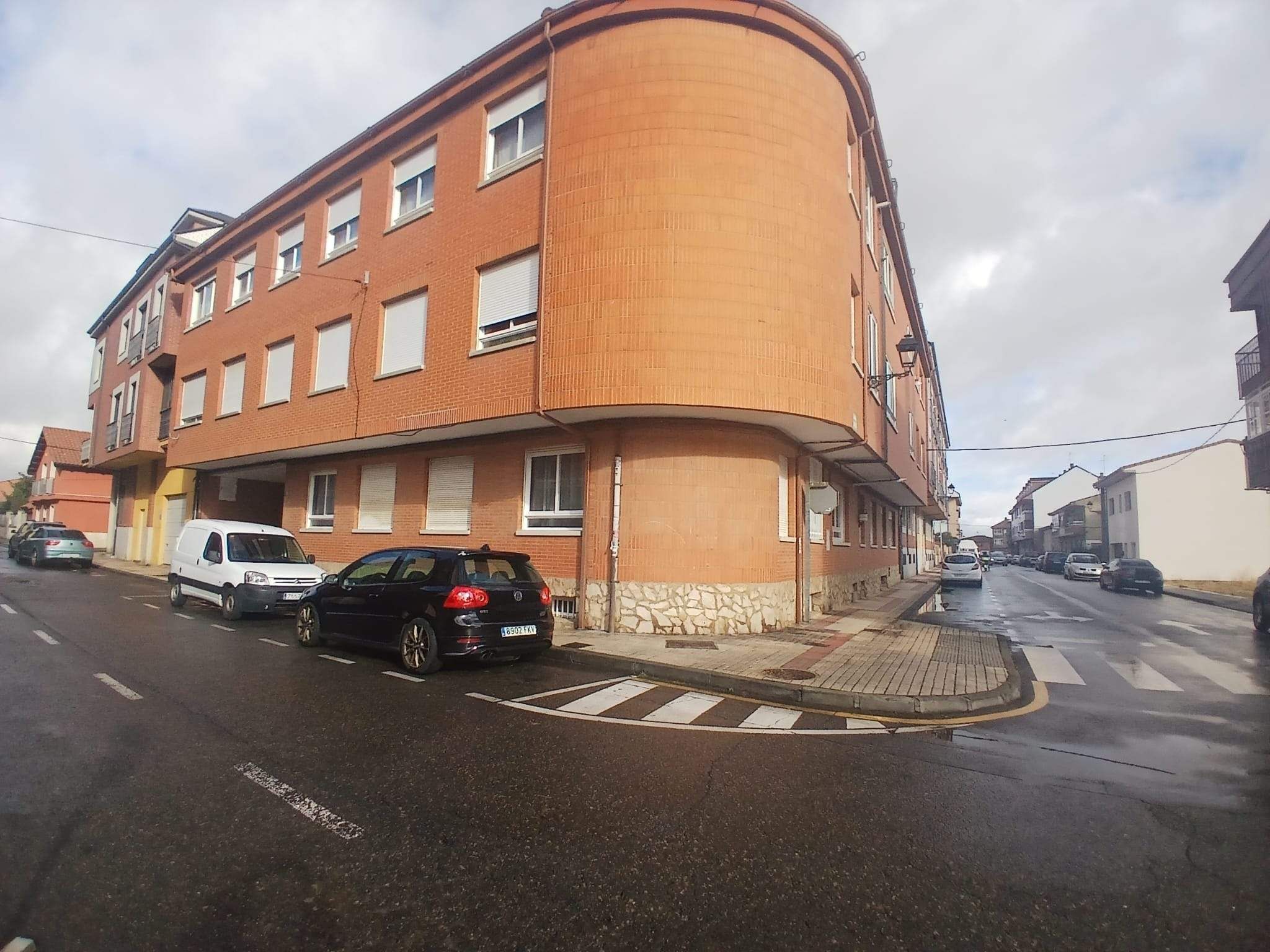 Vista exterior de Pis en venda en Valverde de la Virgen