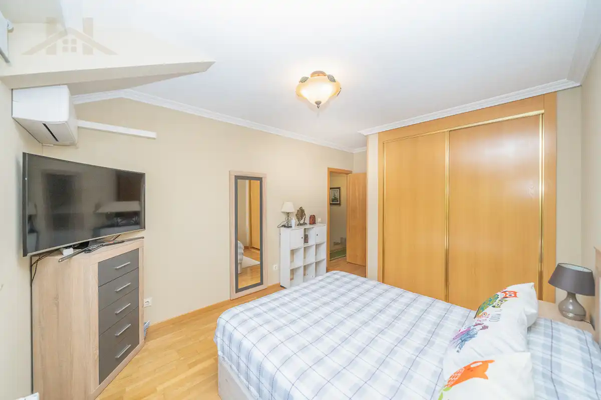 Habitación de Casa adosada en venta en Moralzarzal con Aire acondicionado, Calefacción y Trastero
