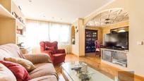 Living room of Flat for sale in  Madrid Capital  with Air Conditioner, Heating and Parquet flooring