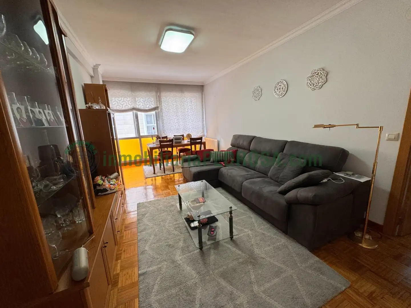 Sala d'estar de Pis en venda en Pontevedra Capital  amb Calefacció