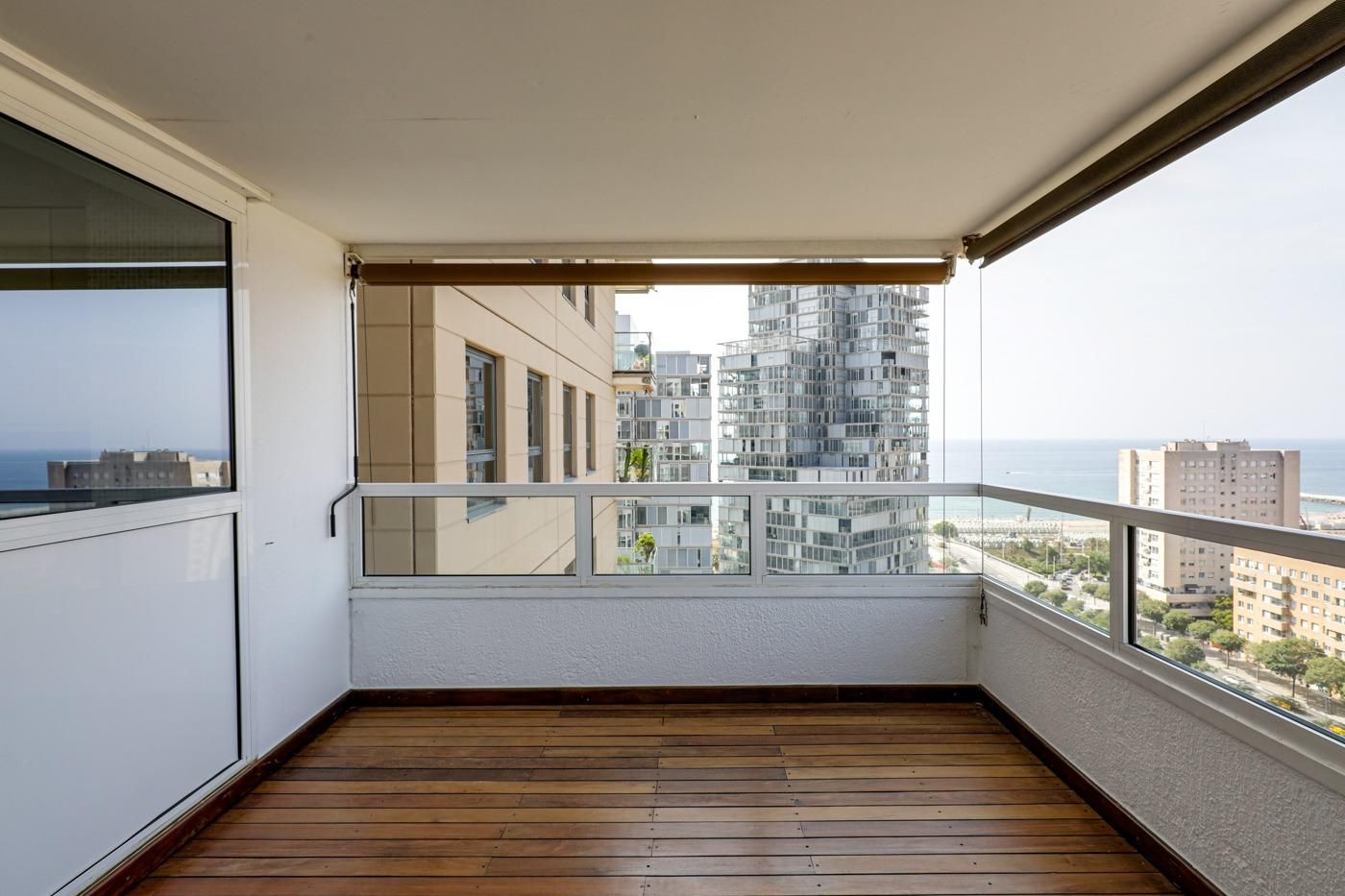 Balcony of Flat for sale in  Barcelona Capital  with Air Conditioner, Heating and Terrace