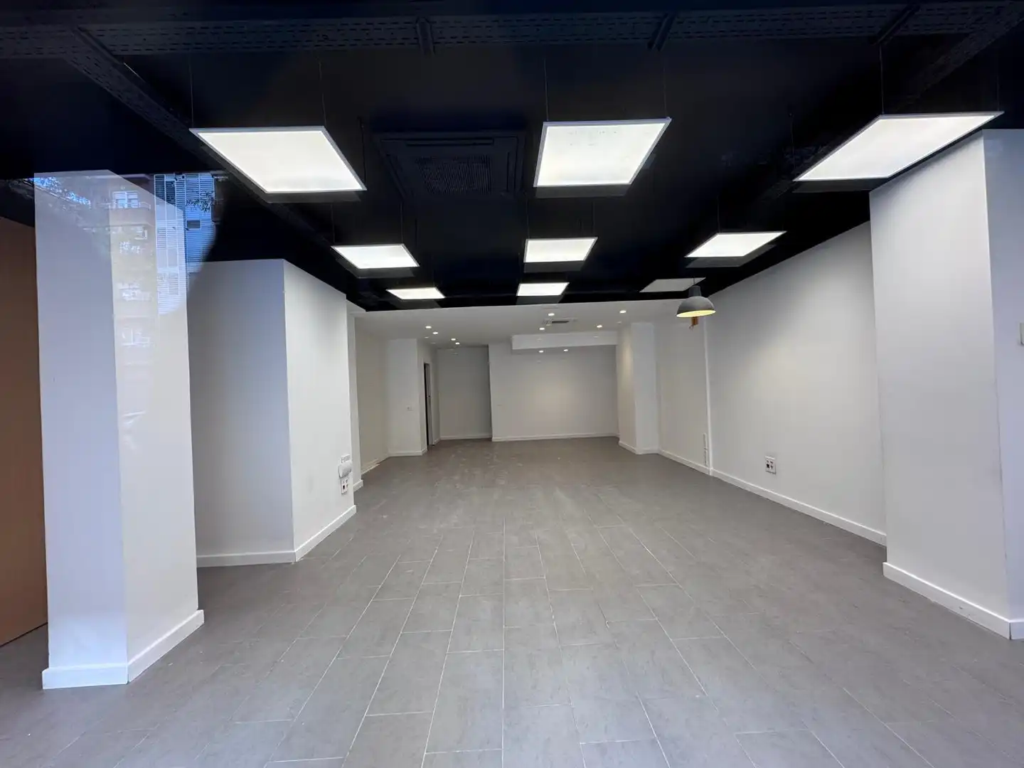 Local comercial en alquiler en Martorell, imagen 2