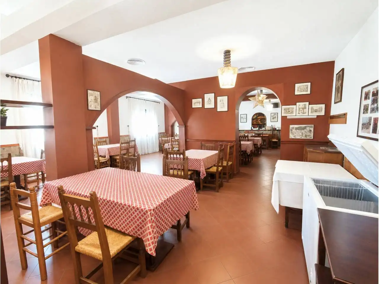 Local en venta en El Grado con Aire acondicionado