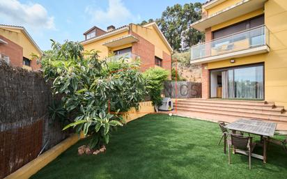 Garden of Single-family semi-detached for sale in Sant Vicenç de Montalt  with Air Conditioner, Terrace and Balcony