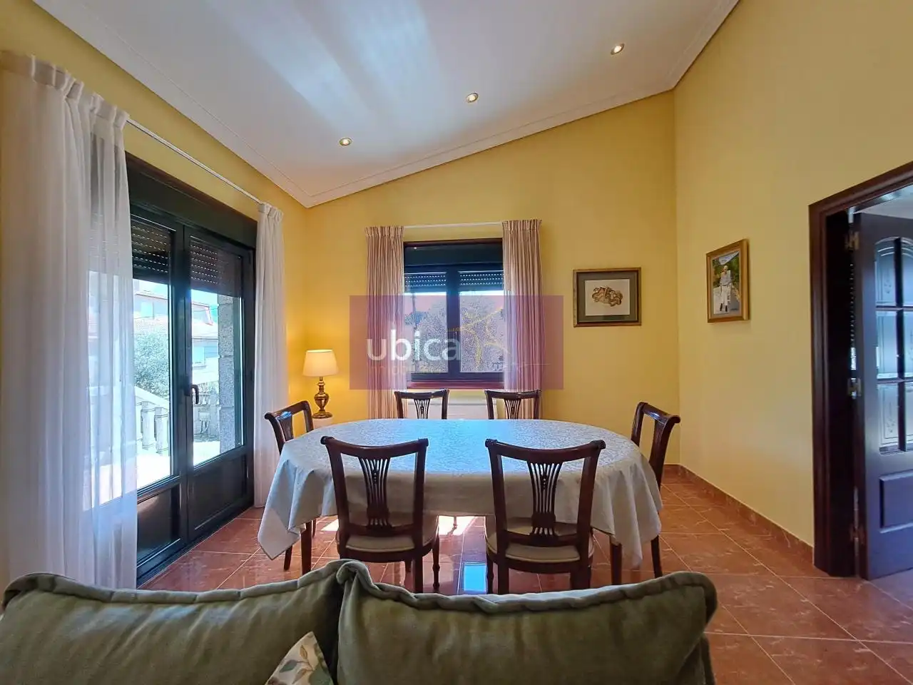 Comedor de Casa o chalet en venta en Arbo con Calefacción, Jardín privado y Terraza
