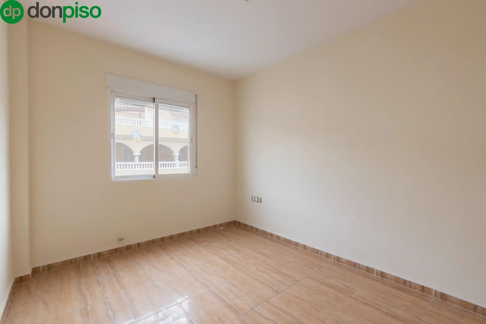 Schlafzimmer von Wohnung zum Verkauf in Güevéjar mit Balkon