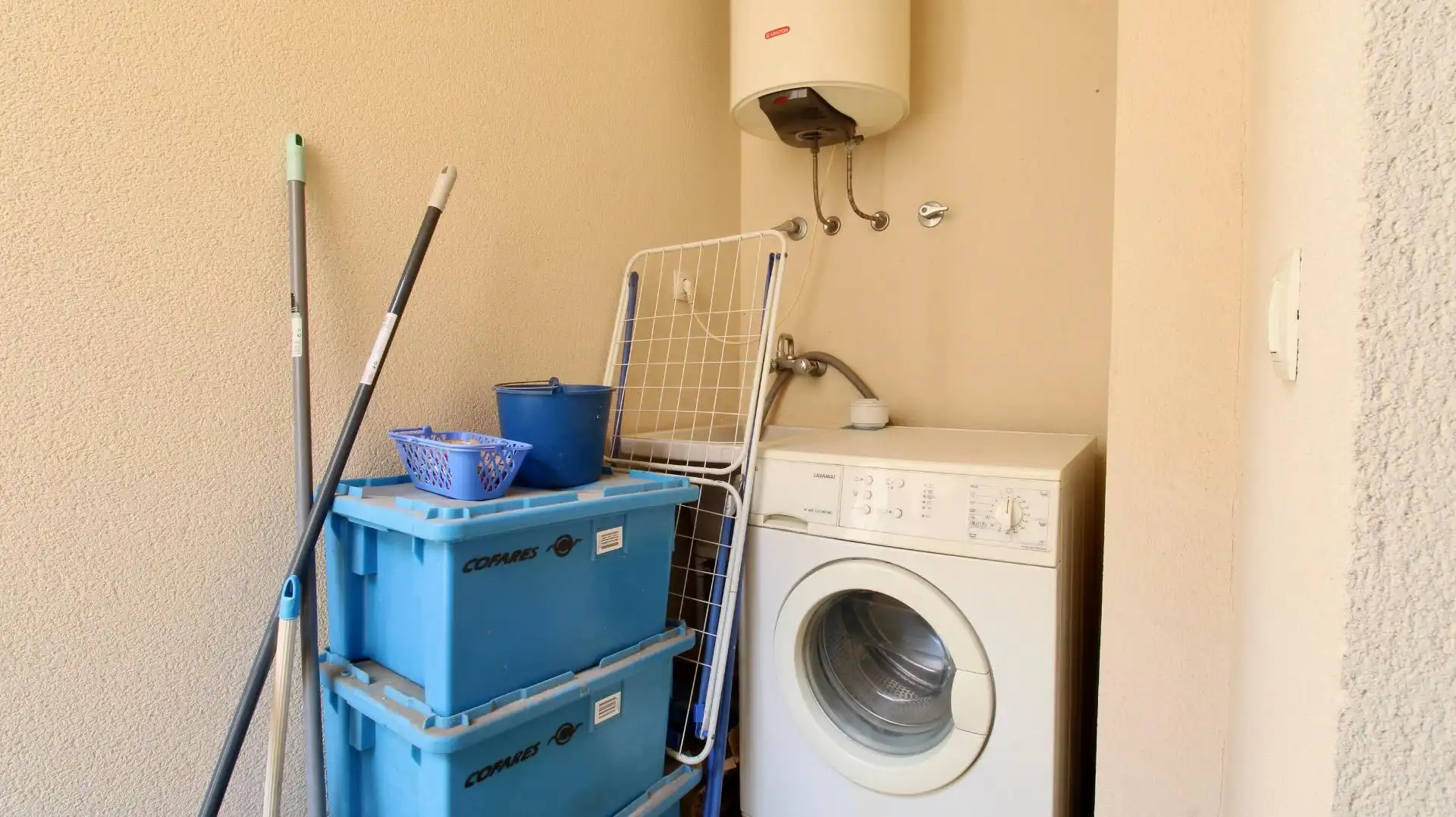 Pis en venda en Roquetas de Mar amb Terrassa, Moblat i Piscina comunitària