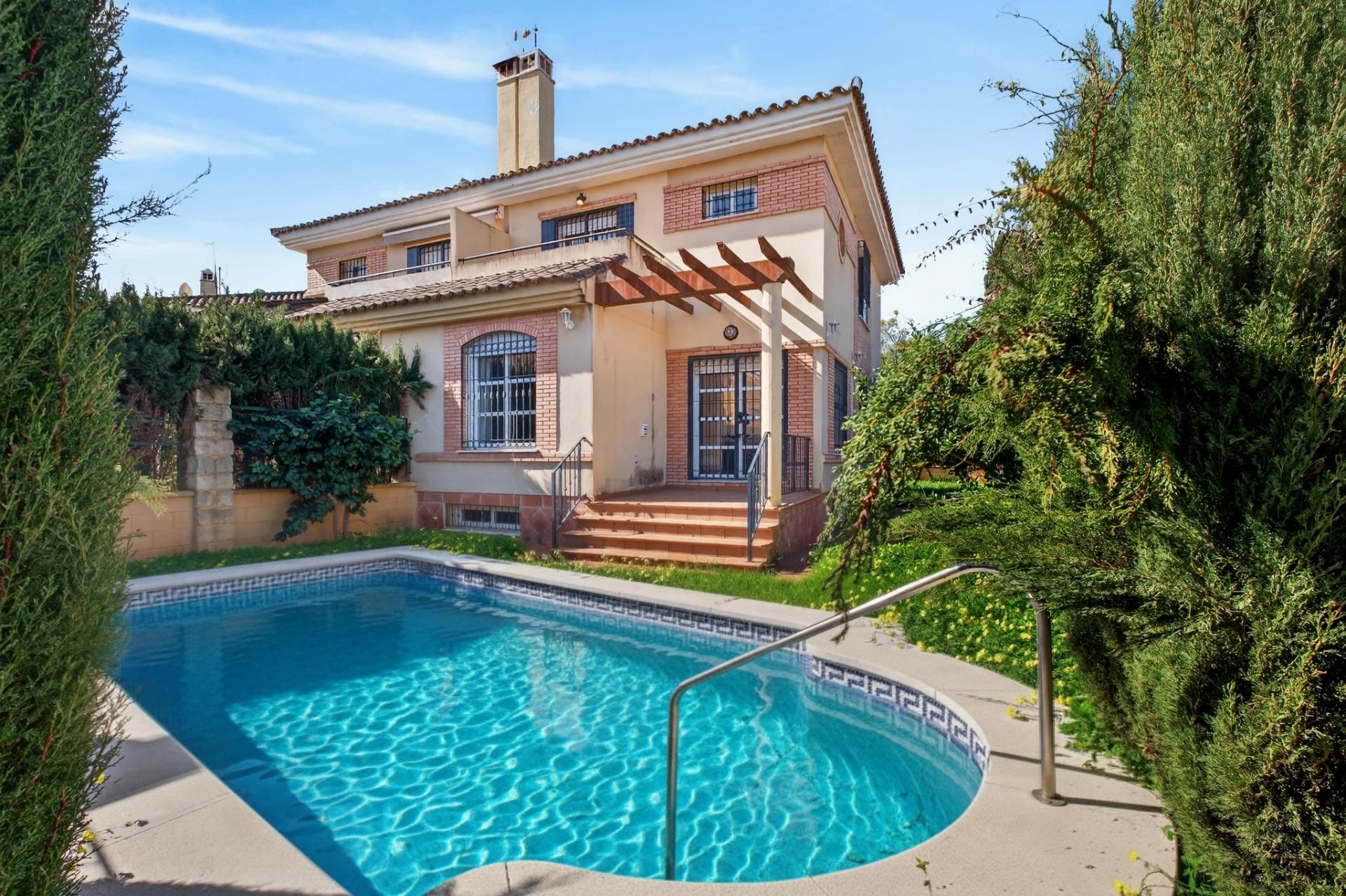 Swimming pool of Single-family semi-detached for sale in Málaga Capital  with Air Conditioner, Private garden and Terrace