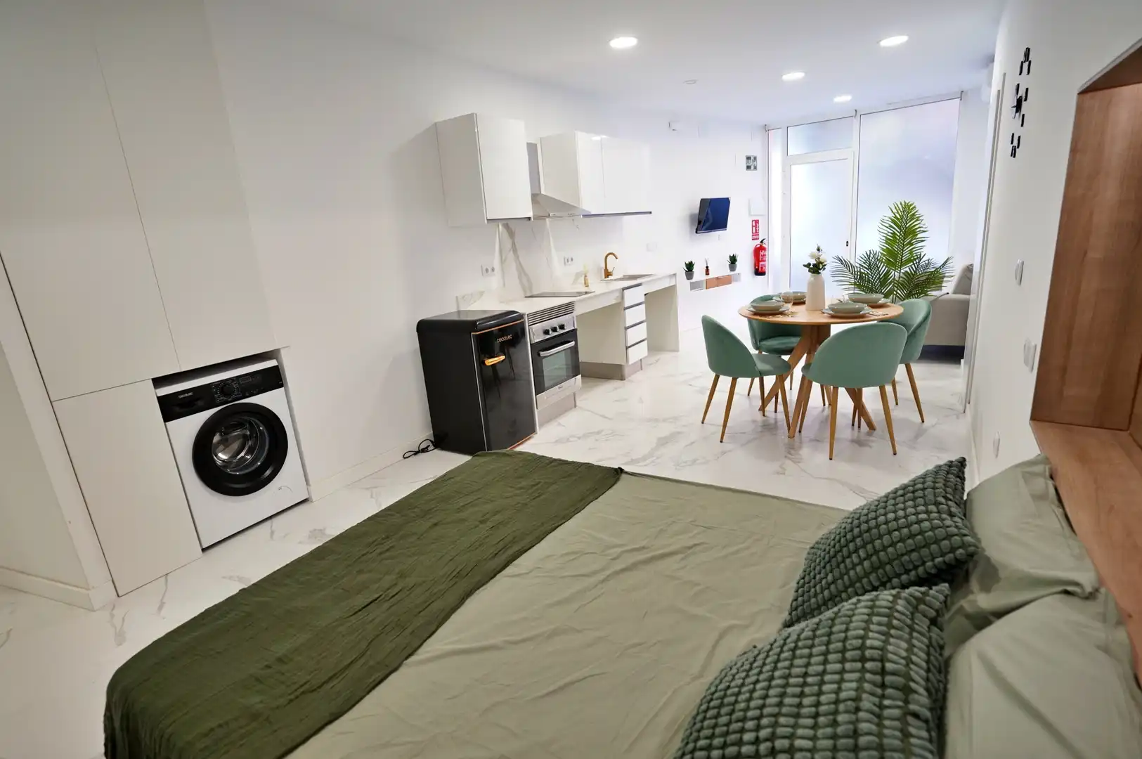 Bedroom of Study for sale in Valencia  with Air Conditioner