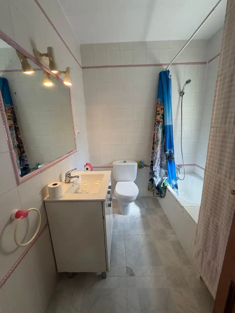 Bany de Casa adosada en venda en Mairena del Aljarafe amb Piscina comunitària