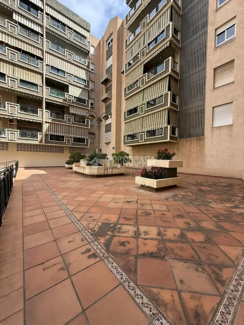 Vista exterior de Piso en venta en Málaga con Aire acondicionado y Terraza