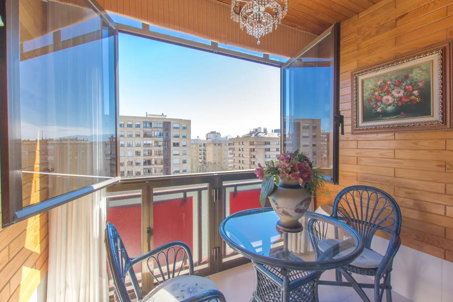Terraza de Piso en venta en  Pamplona / Iruña con Calefacción, Trastero y Amueblado