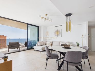 Appartement compact avec balcon à vendre à Playa de Poniente