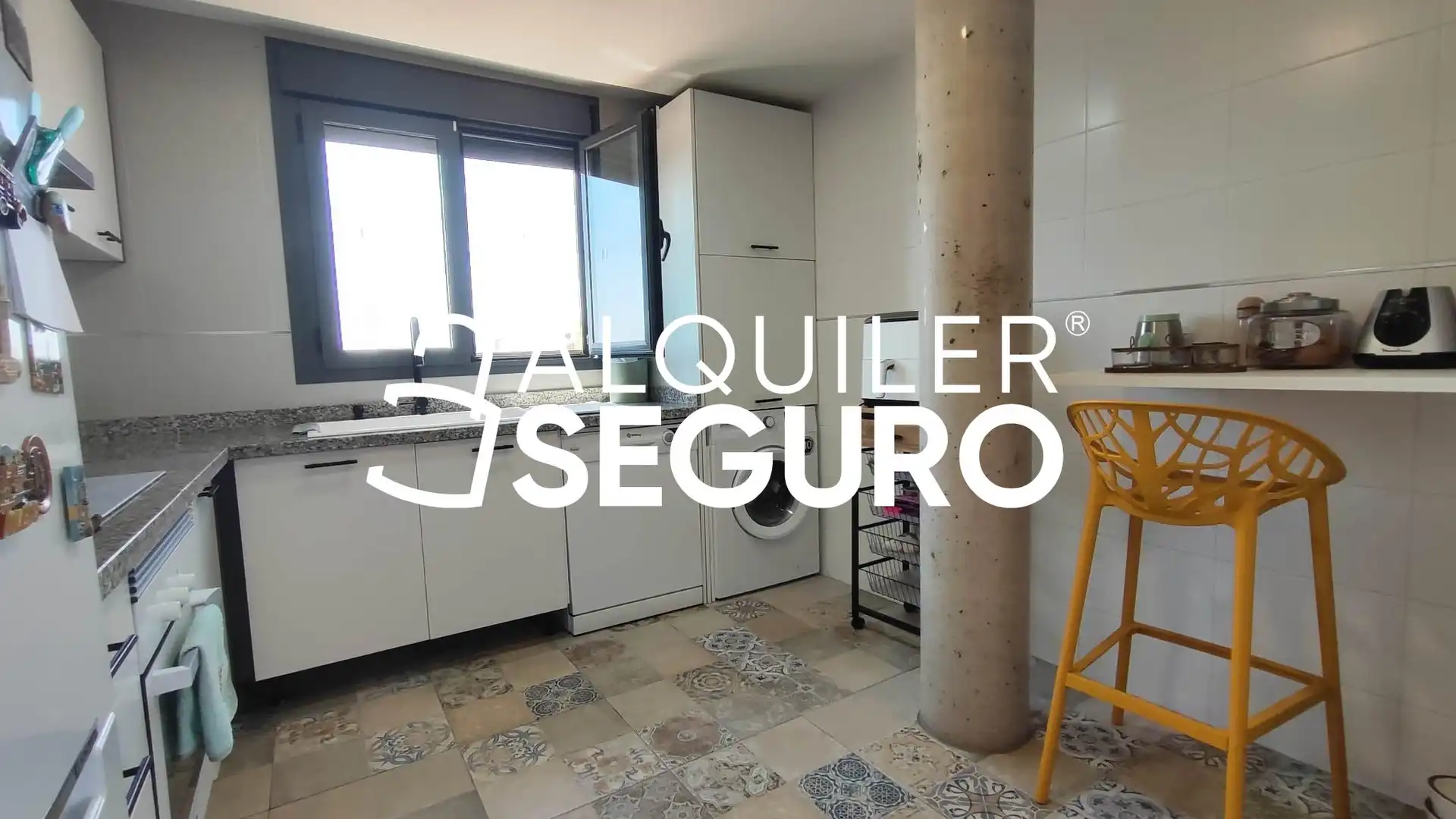Küche von Dachboden zur Miete in Sagunto / Sagunt mit Klimaanlage, Terrasse und Abstellraum
