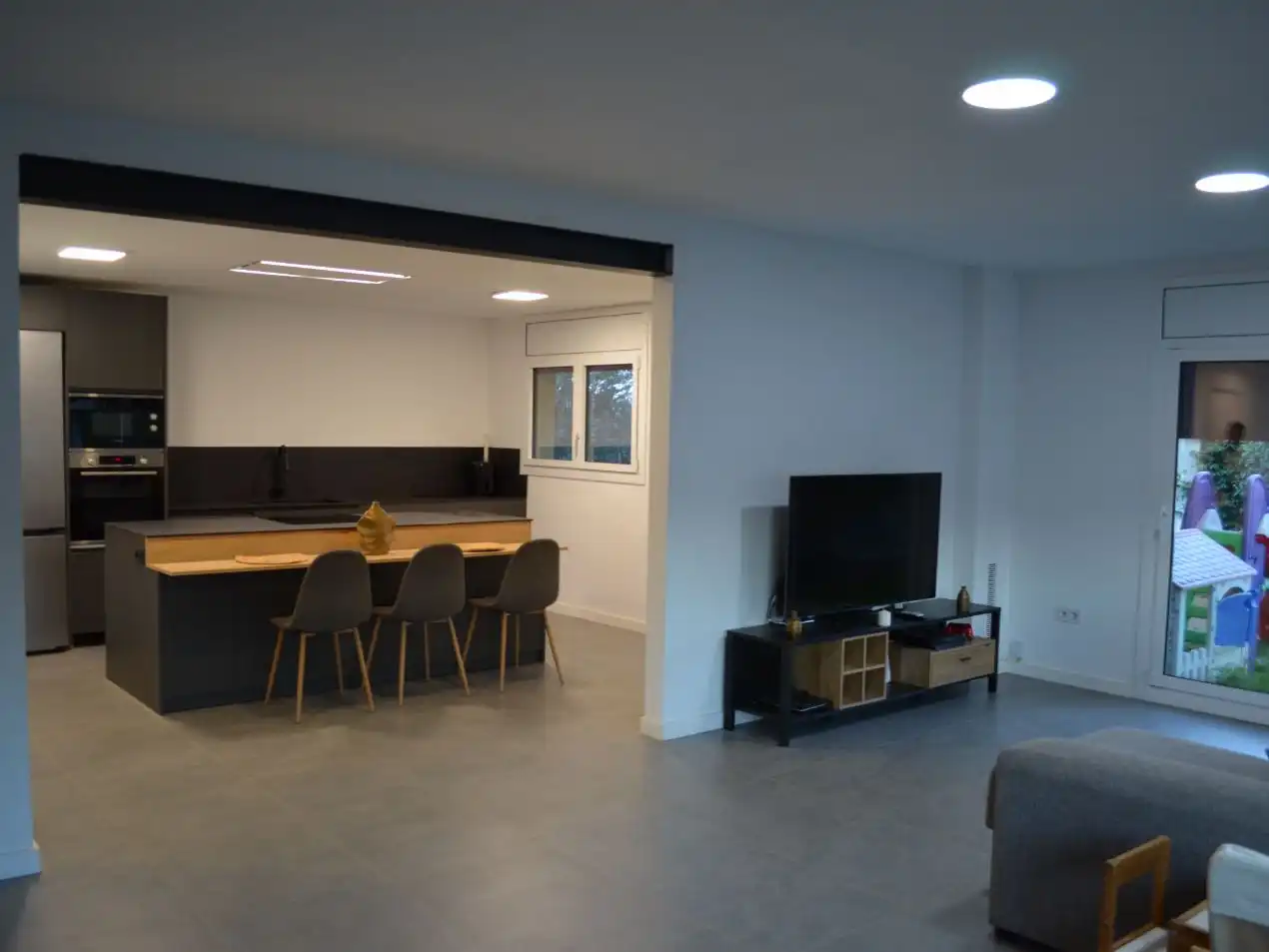 House with garden for sale in Carrer Enric Morera 21, imagen 8