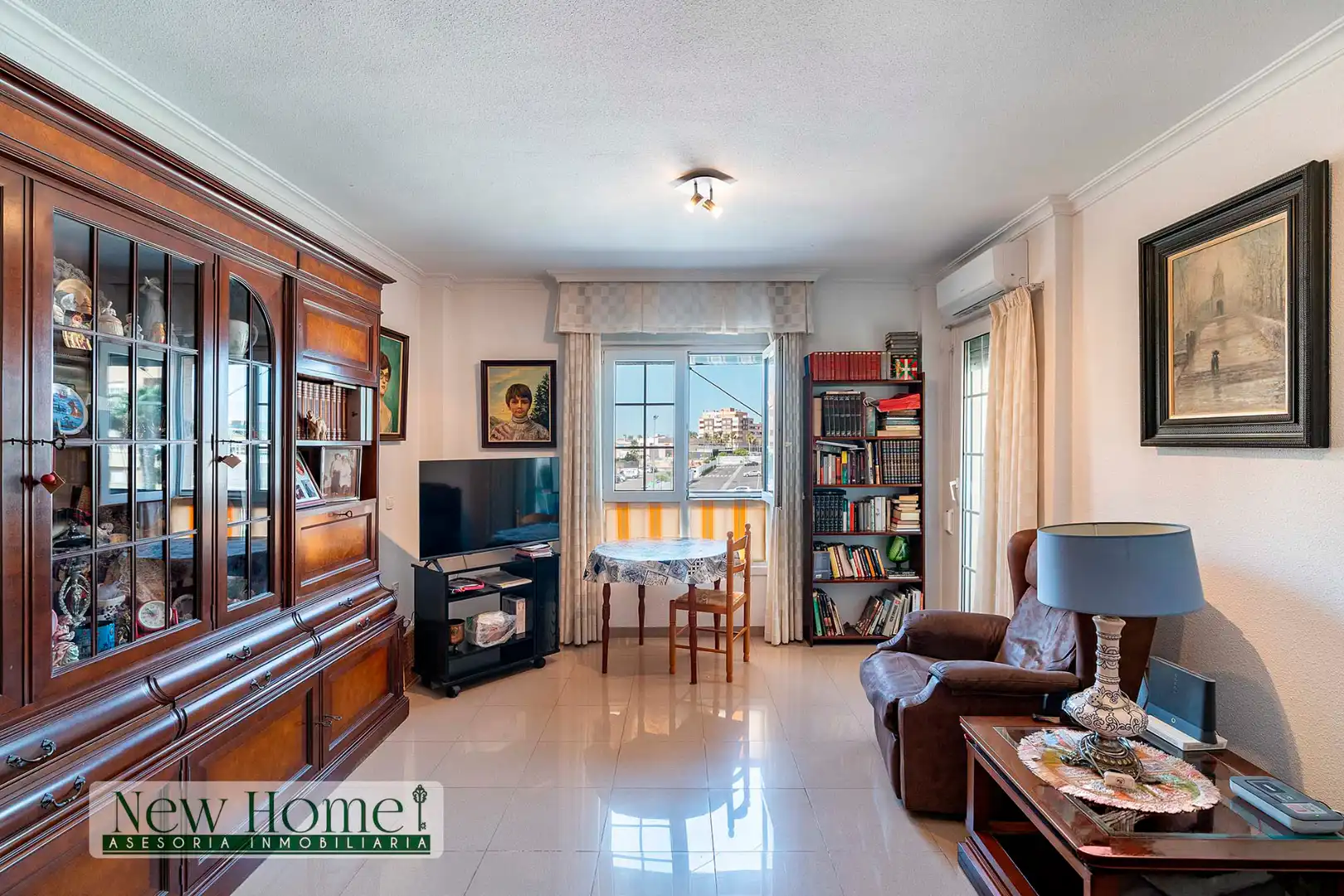 Flat with lift for sale in Avenida Reino de España, imagen 3