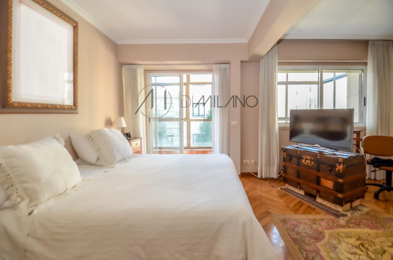 Habitación de Piso en venta en Vigo  con Calefacción, Parquet y Trastero