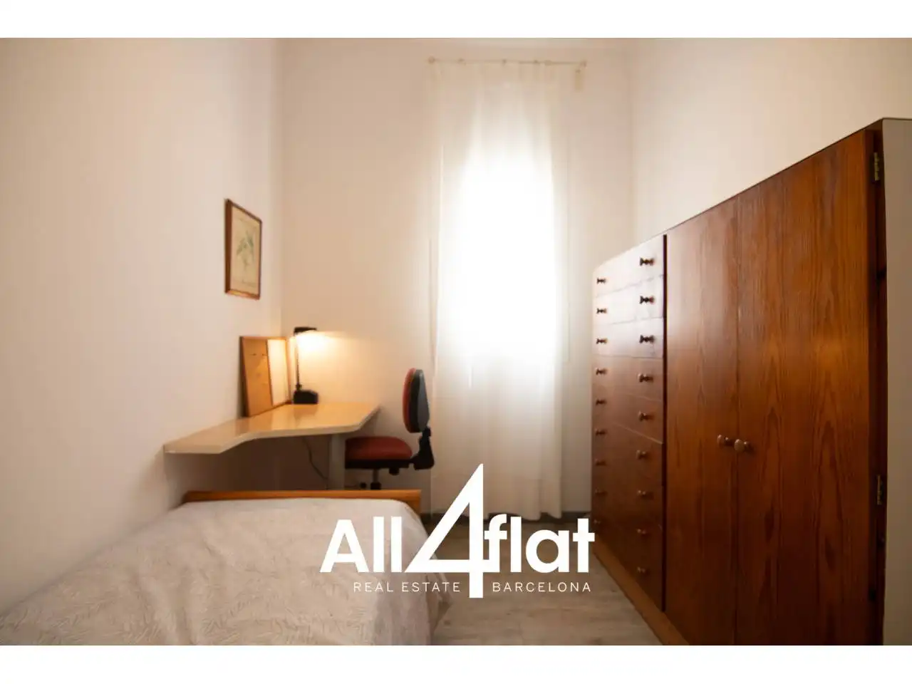 Bedroom of Flat for rent in Barcelona  with Furnished and Balcony