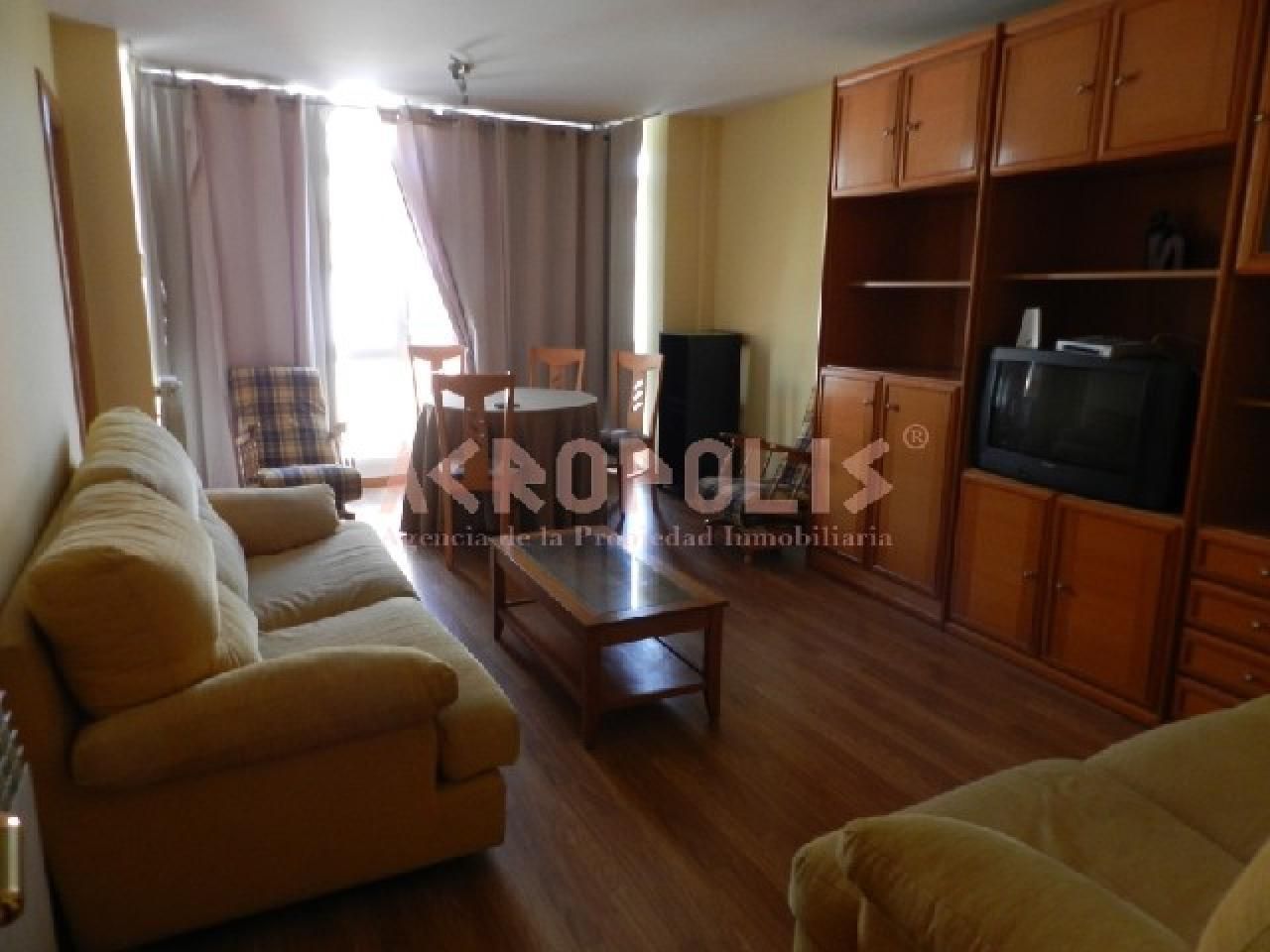 Sala de estar de Piso en venta en Benavente con Terraza y Amueblado